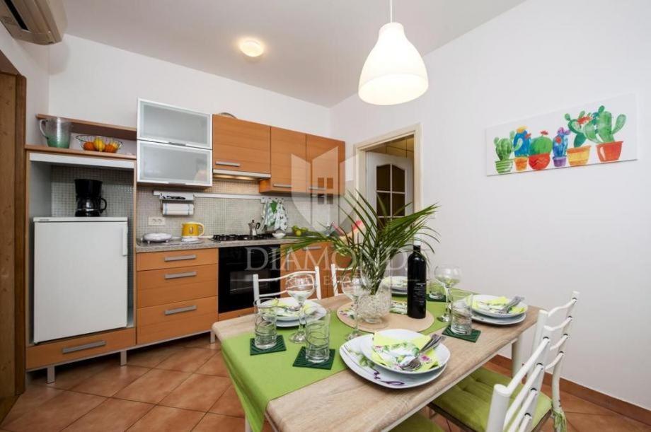 Apartman Santa Eufemia 10min Walk To City & Free Garage Parking Rovinj